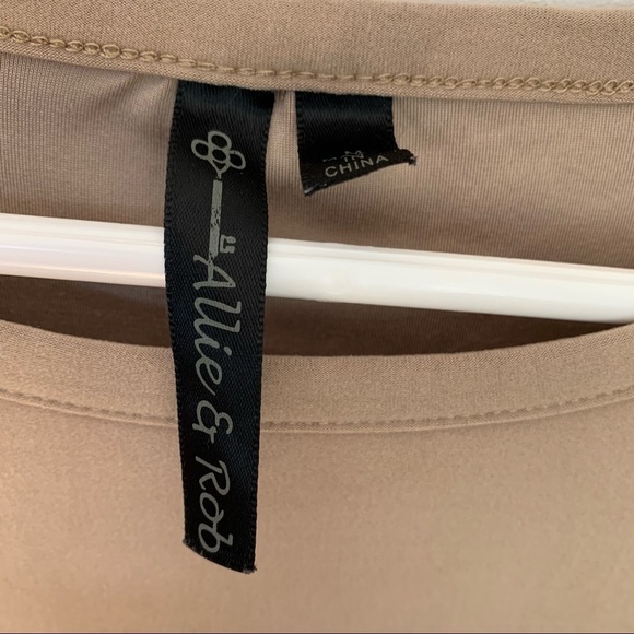 🆕 ALLY & ROB TAN HOLES PATTERNED TOP SIZE - Picture 6 of 8